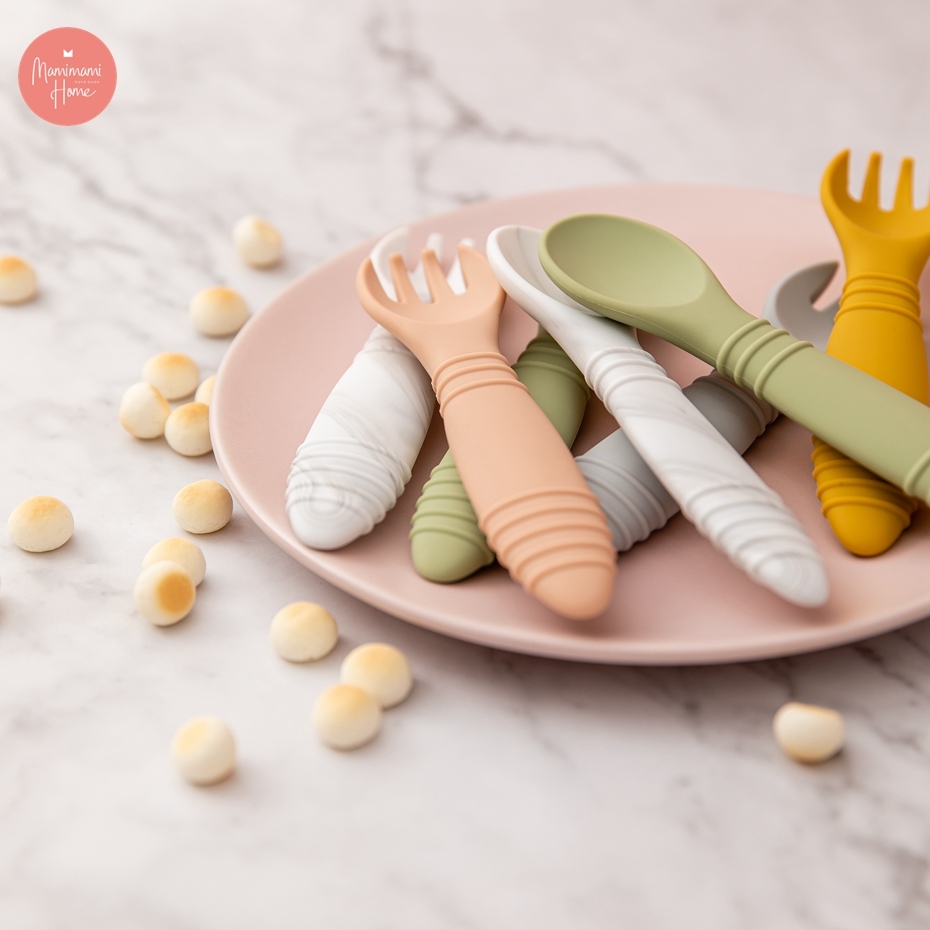 【Ready Stock】1pc Baby Tableware Food Grade Safe and Healthy Threaded Silicone Fork Spoon