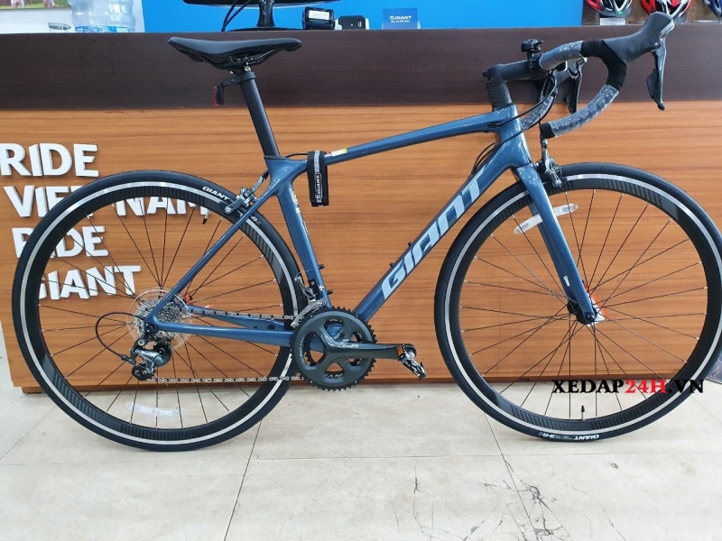 Mua xe đạp đua cao cấp khung carbon GIANT TCR ADV 3 2021