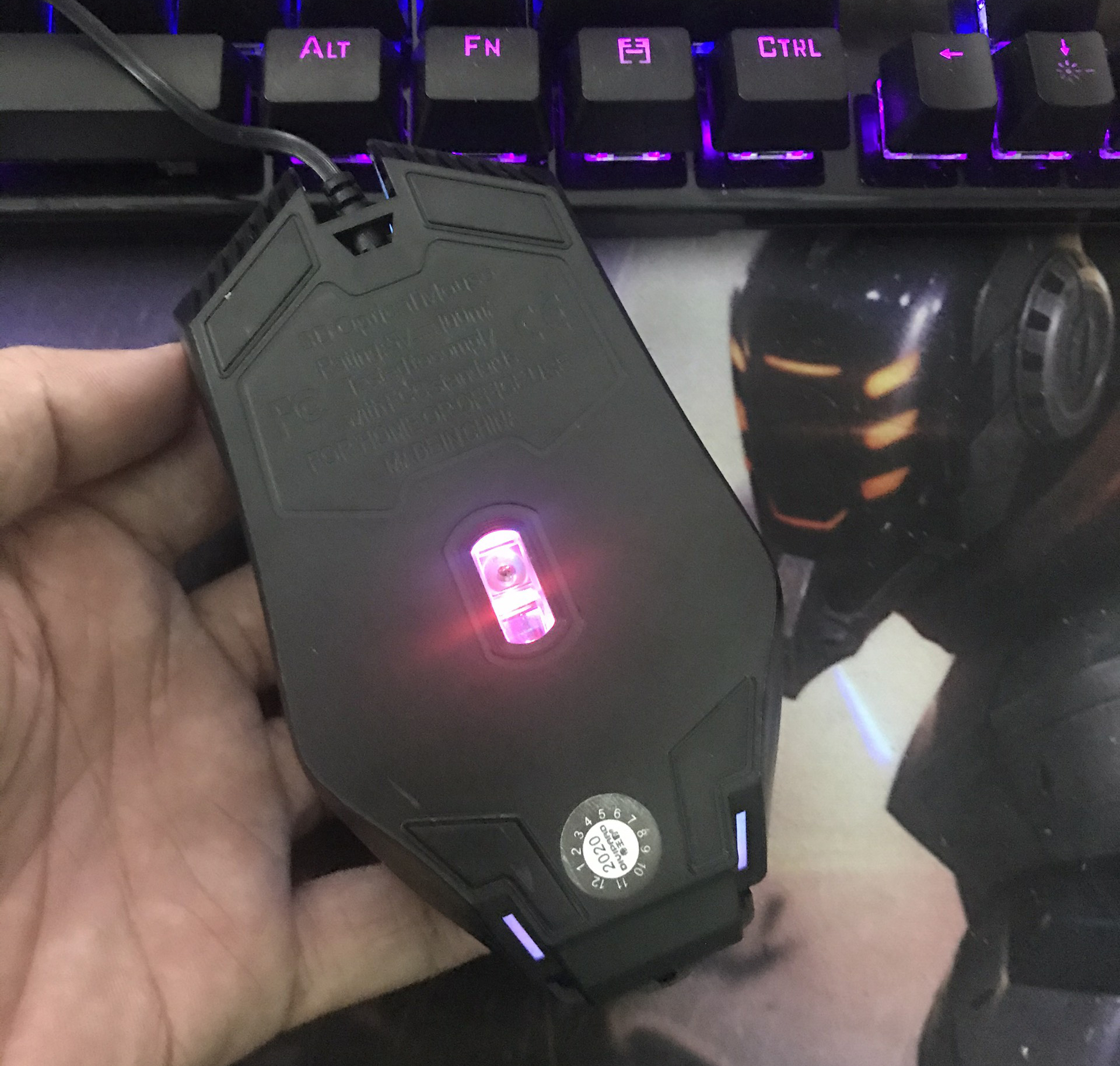 Chuột game thủ Divipard OP-40 LED RGB DPI 1600