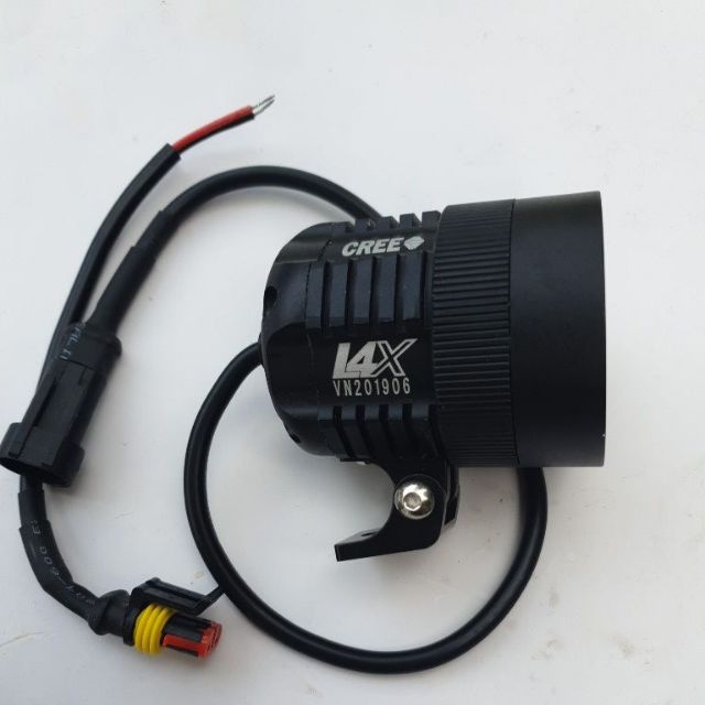 Đèn  trợ sáng L4x .Tặng phụ kiện