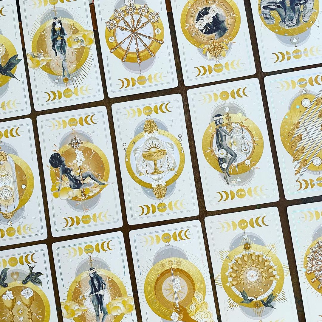 Lucine Tarot Twilight Edition