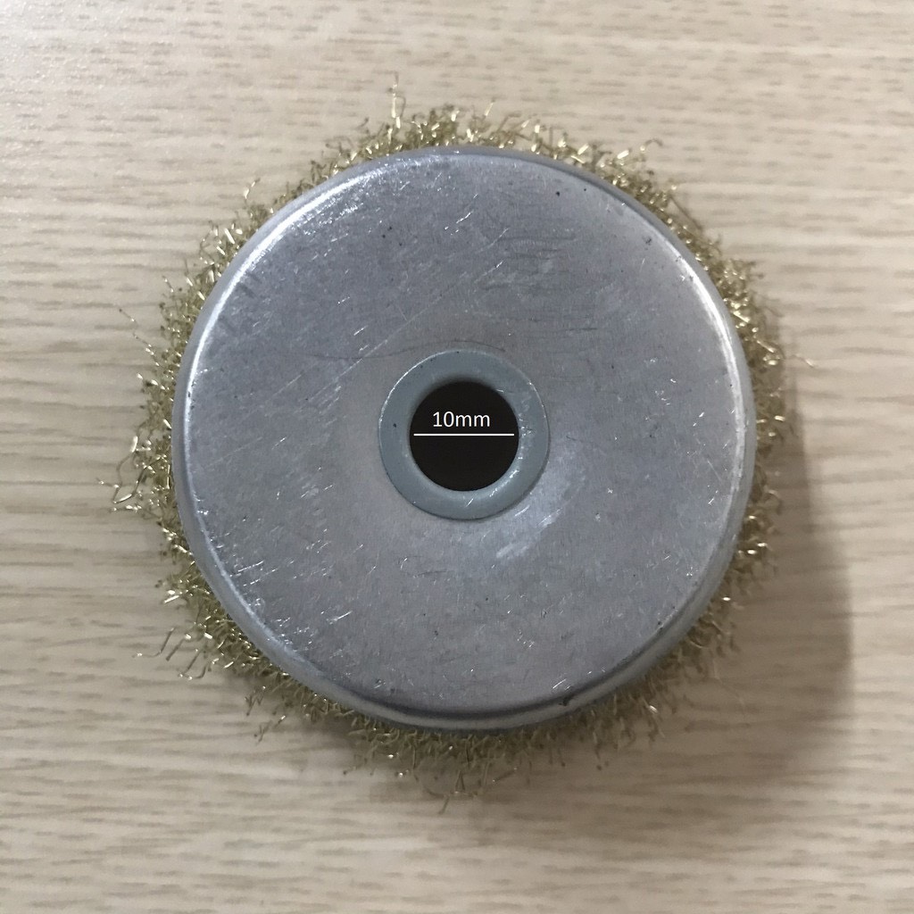 Chổi đánh rỉ sét, chén cước kẽm vàng dùng cho máy cầm tay loại 10mm, 16mm