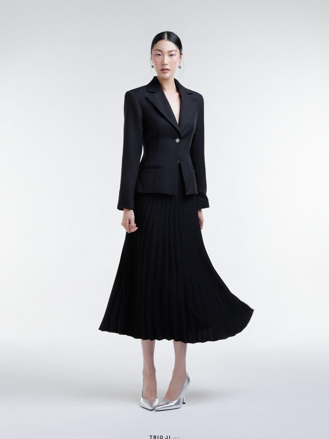 TRIO JI Blazer thiết kế DELWYN Blazer