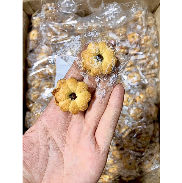 BÁNH BÔNG LAN MAI NHÂN KHÓM