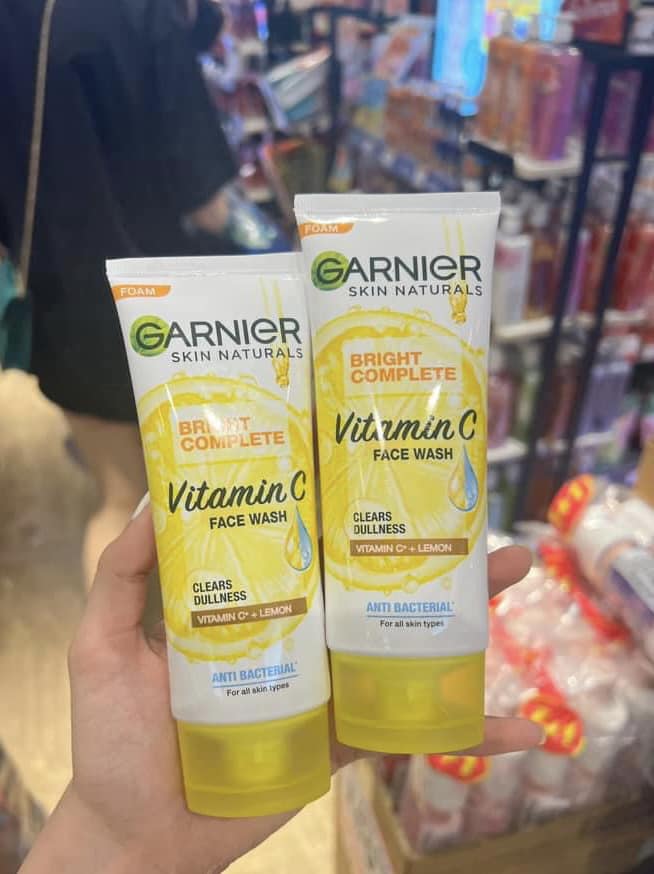 Nội địa thái - sữa rửa mặt garnier thái lan 100ml | trà xanh - sakura - vitamin c