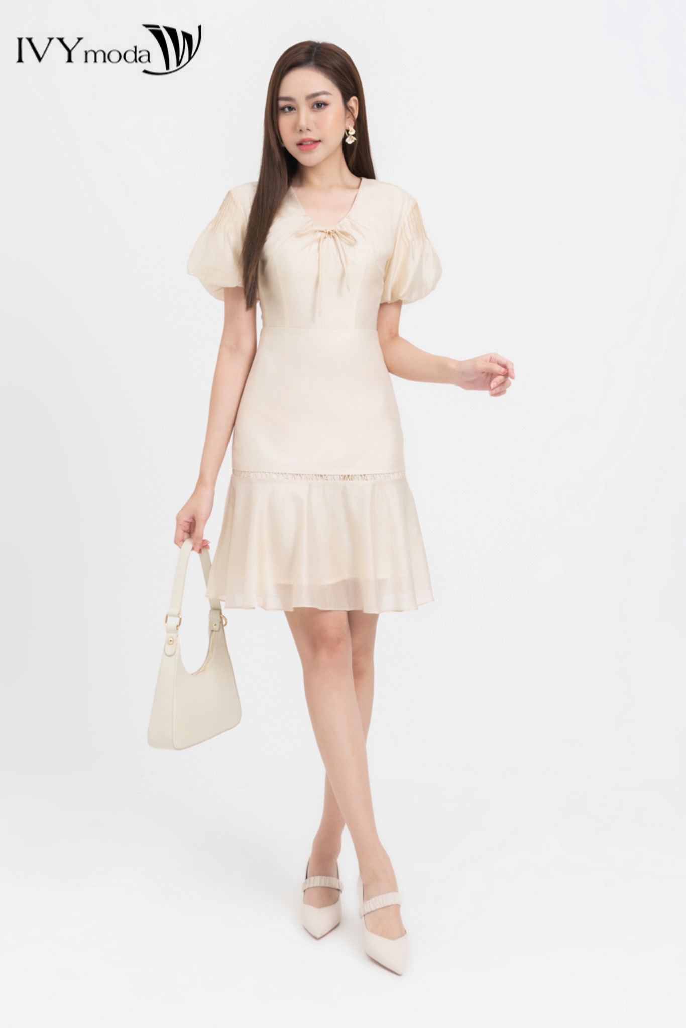 Đầm lụa đuôi cá phối nơ IVY moda MS 48M8280