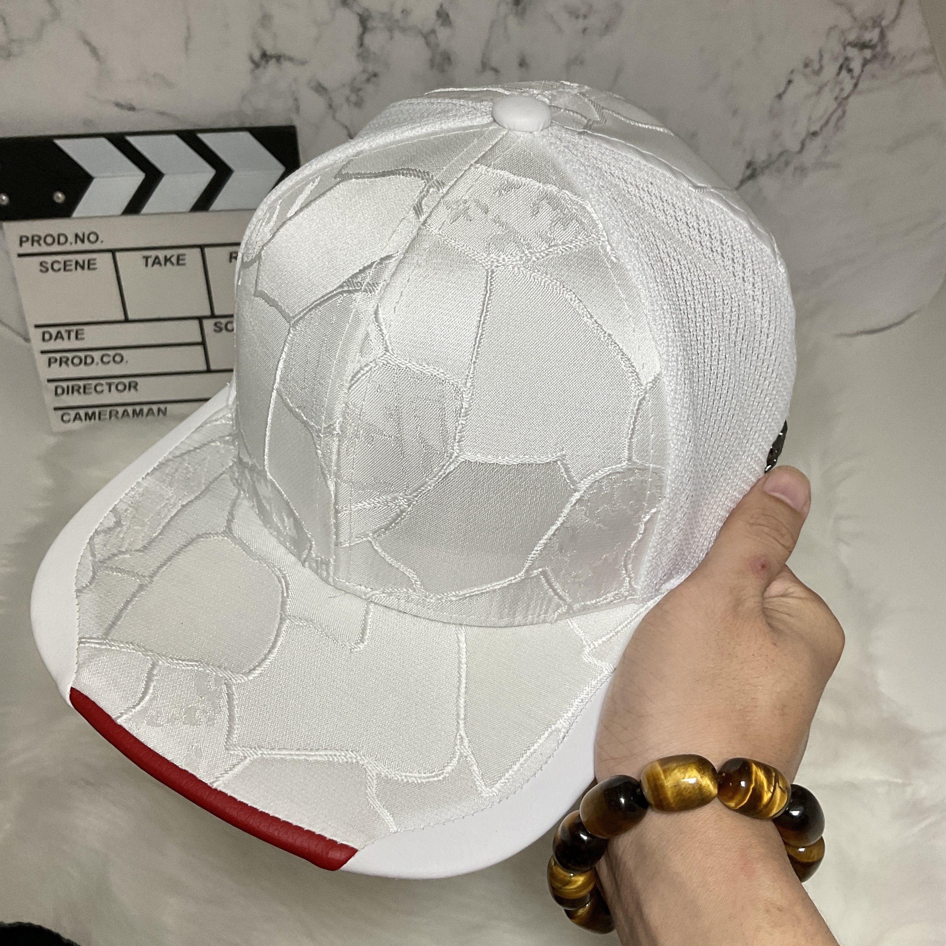 NÓN NAM SNAPBACK - HOA VĂN THÊU VÀ LƯỚI THOÁNG MÁT