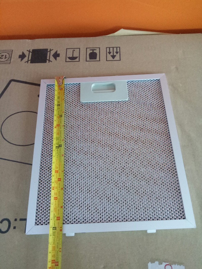 Lưới lọc mỡ máy hút mùi nhà bếp 23x26cm