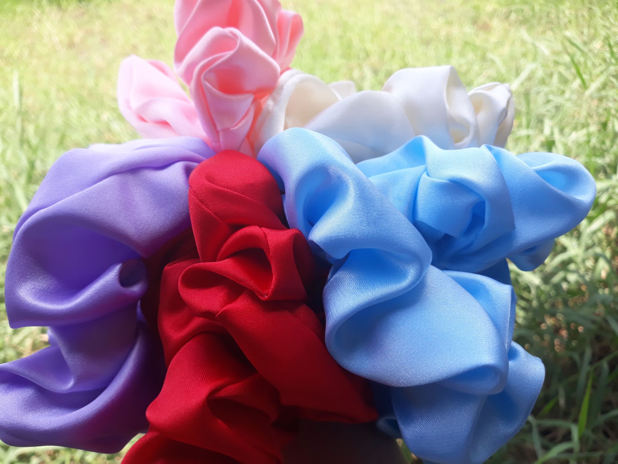 Scrunchies phi bóng