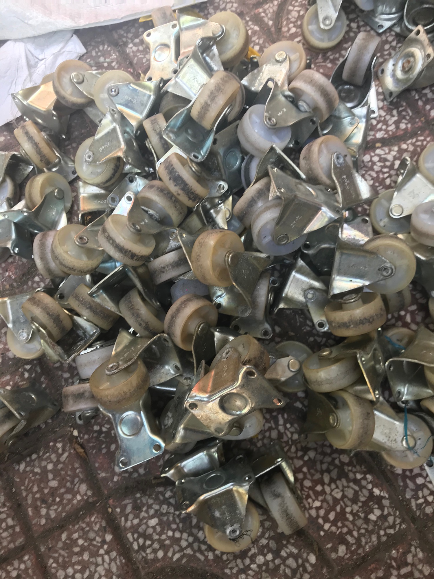 [HCM]4 Bánh xe đẩy hàng nội địa nhật 4cm(không xoay)