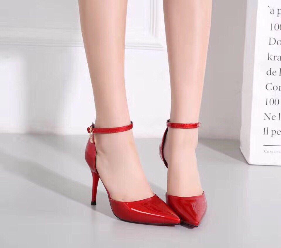 Giày sandal bít mũi gót nhọn 7 phân có size lớn 41 42 43