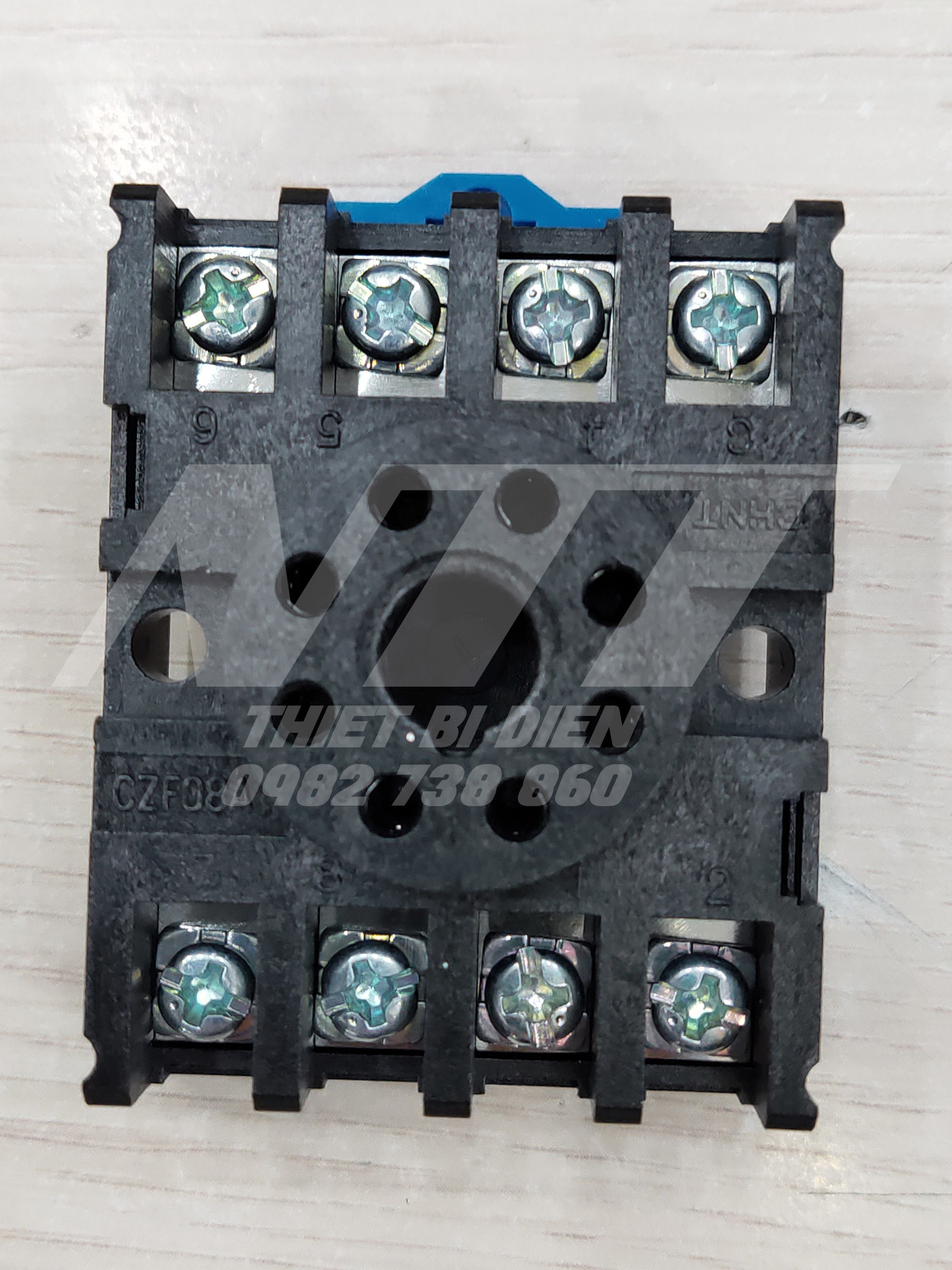 Đế relay 8 chân tròn CZF08A Chint