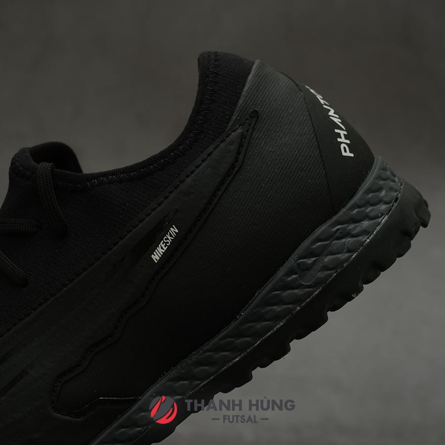 GIÀY ĐÁ BÓNG CHÍNH HÃNG NIKE REACT PHANTOM GX PRO TF - DD9466-010 - ĐEN/TRẮNG