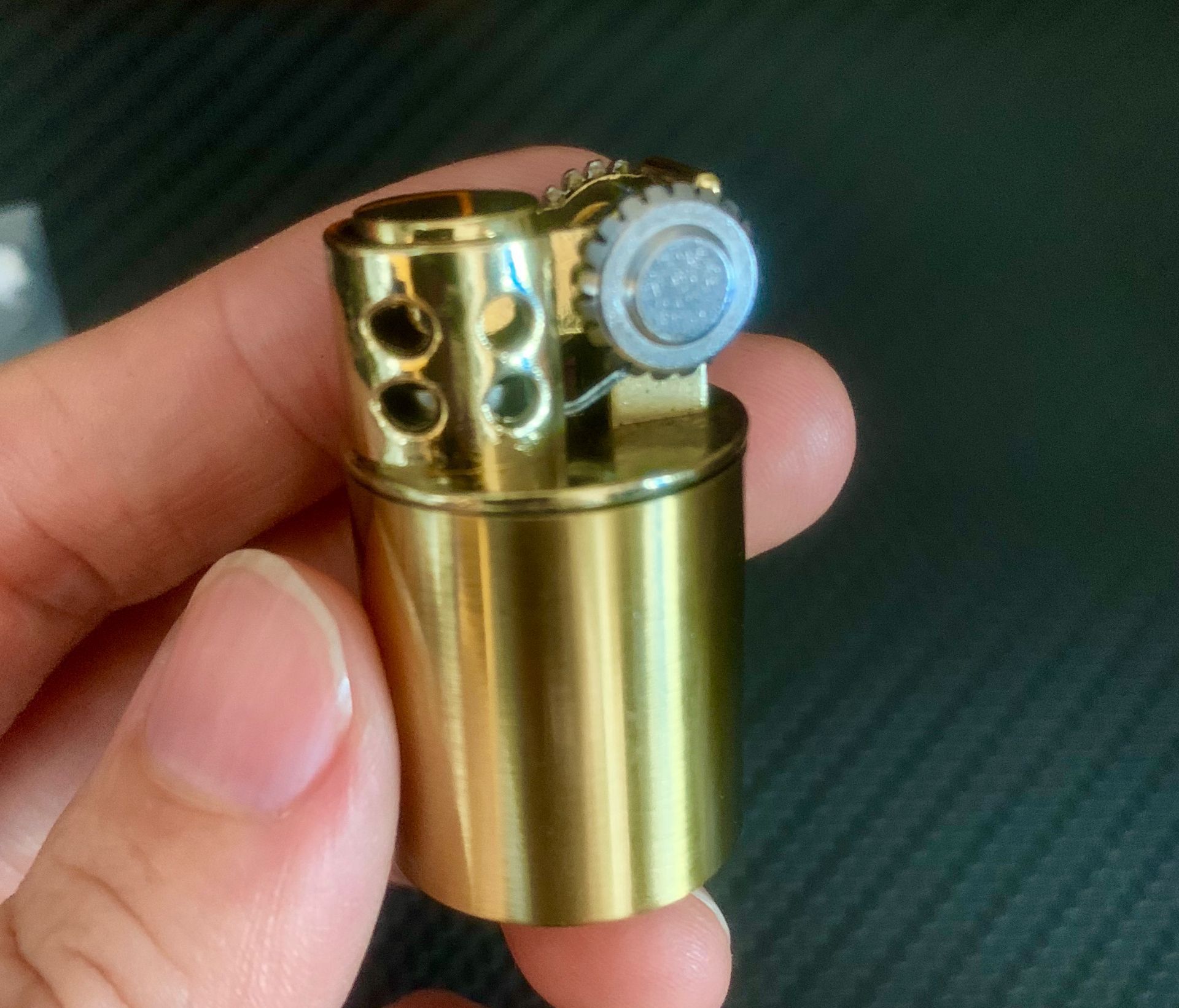 Bật Lửa Cối Gas Đá Cổ Điển Trụ Mini ( Kim Loại - Có Chắn Gió )