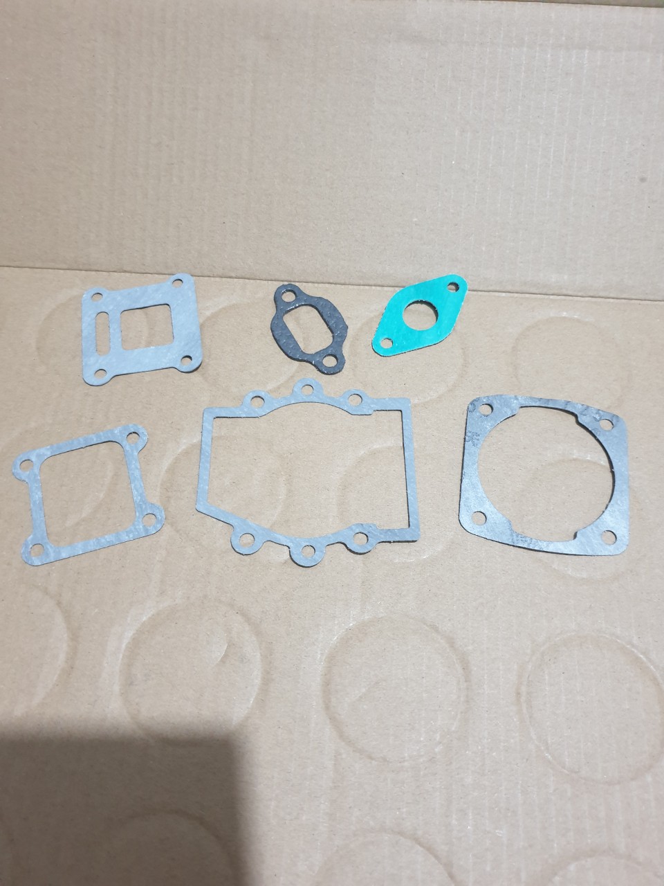 ( 2 BỘ) BỘ ZOĂNG ( RON) MÁY CẮT CỎ 2 THÌ 411