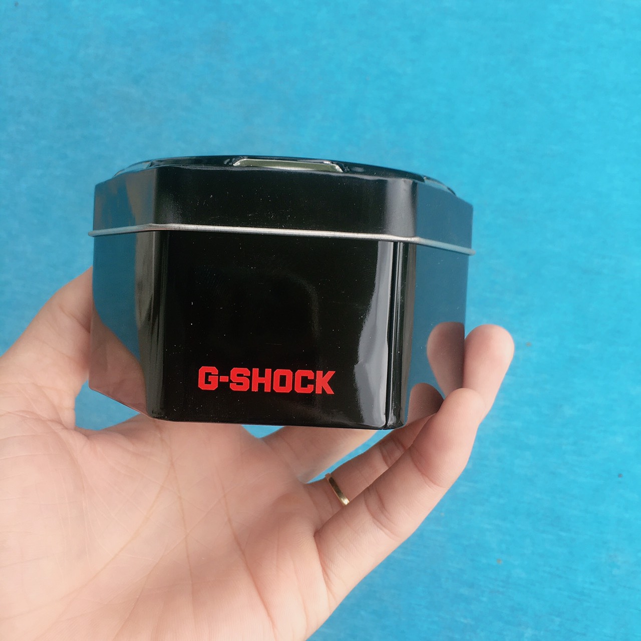 Hộp thiếc lục giác đồng hồ G-SHOCK