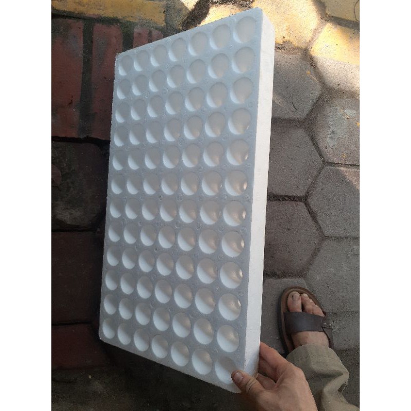 Khay xốp ươm hạt 84 lỗ