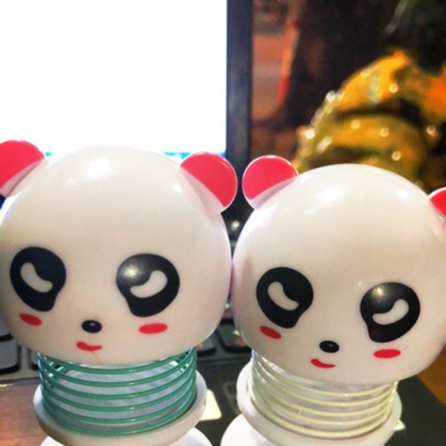 Con lắc siêu nhân treo xe