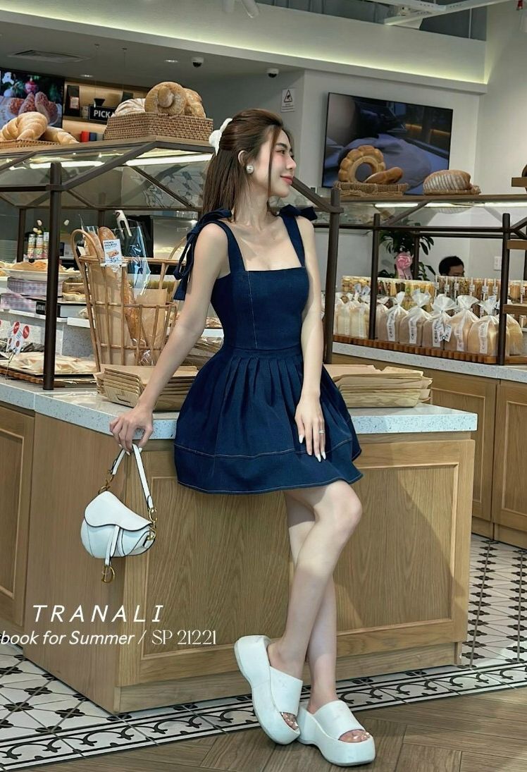 Đầm jean hai dây cột nơ vai, váy xòe demin dễ thương cổ vuông, đầm basic màu xanh style Hàn Quốc nữ tính
