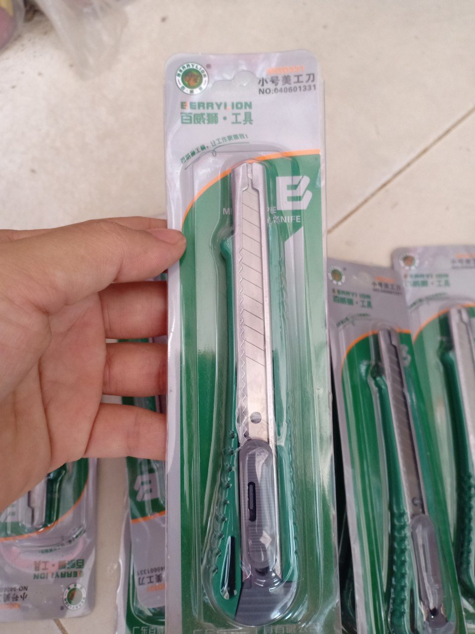 Dao dọc/ rọc giấy, dao trổ giấy, dao cắt giấy, dao cắt giấy - diennuocvutu