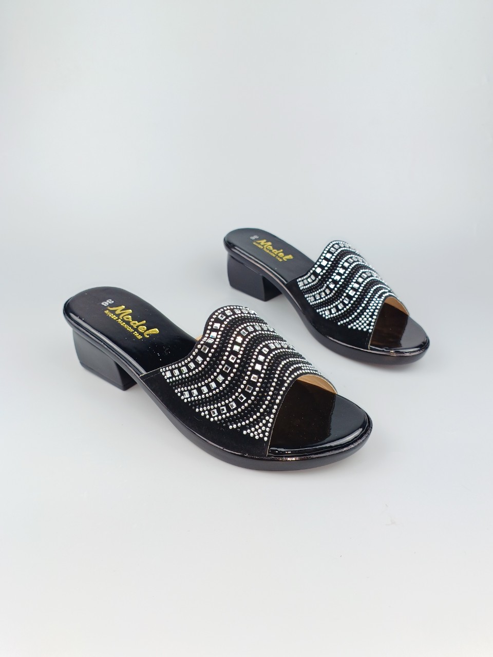 DÉP CHO BÀ, CHO MẸ CÓ SIZE LỚN 36-41 GS