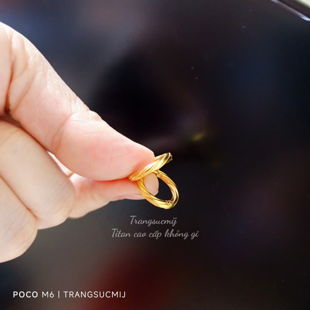 BÔNG TAI TITAN Nam & Nữ KHOEN TRƠN XOẮN ĐƠN GIẢN