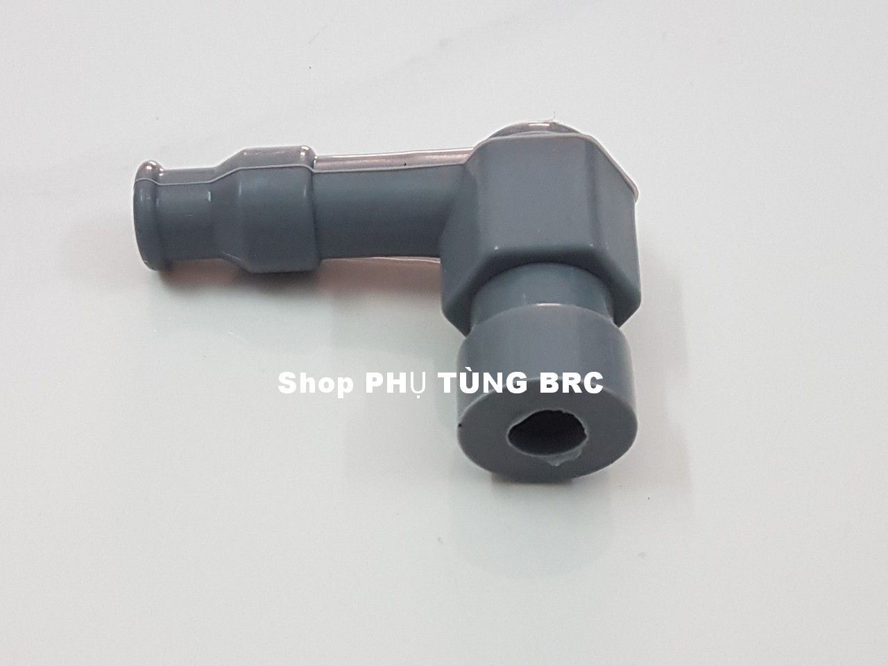 Đầu chụp bugi bằng nhựa dẽo chống nước ( SL: 1 cái)