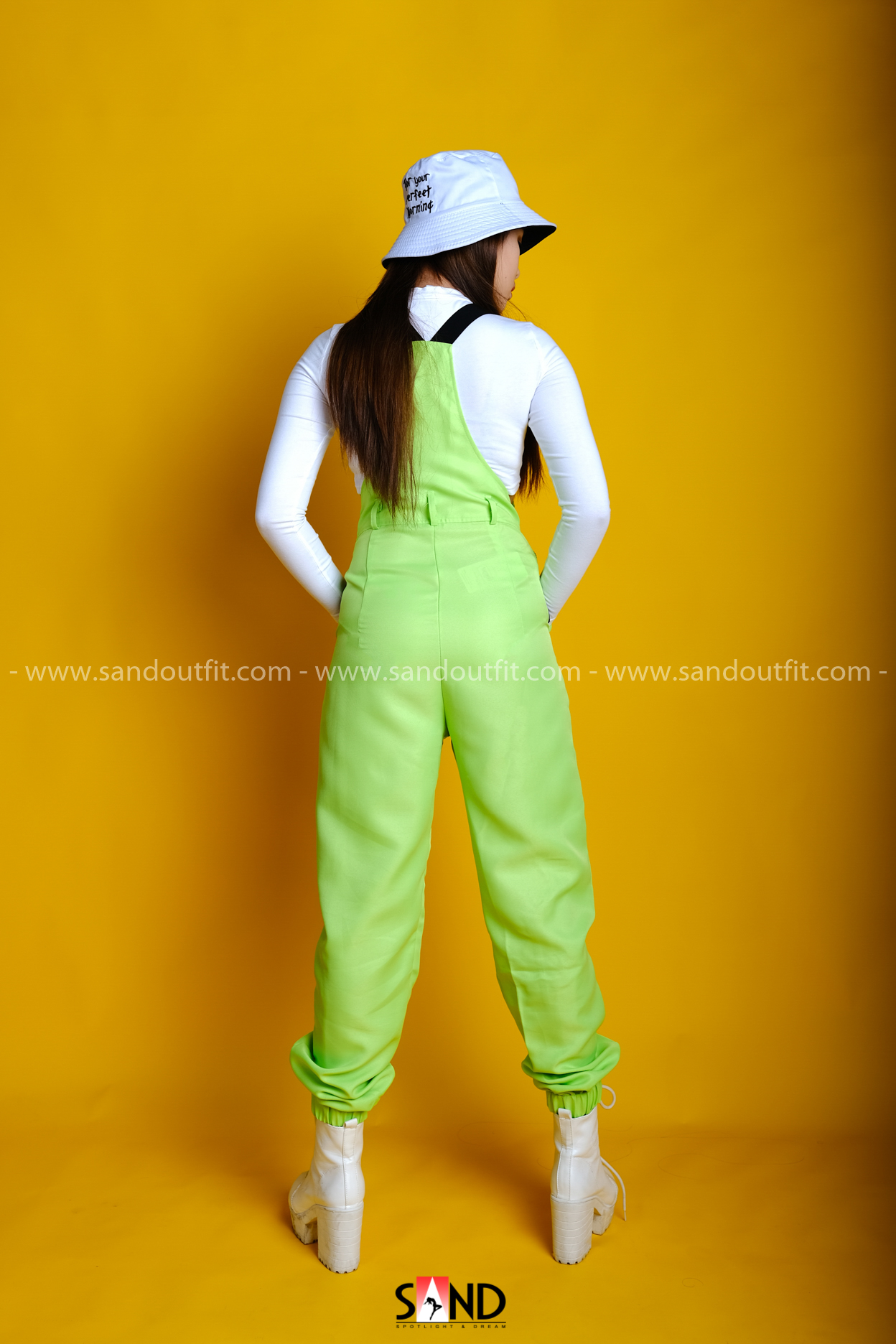 Quần Yếm Xanh Neon