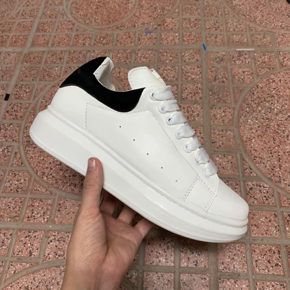 Giày Thể Thao Sneaker MC Queen Trắng Gót Nhung