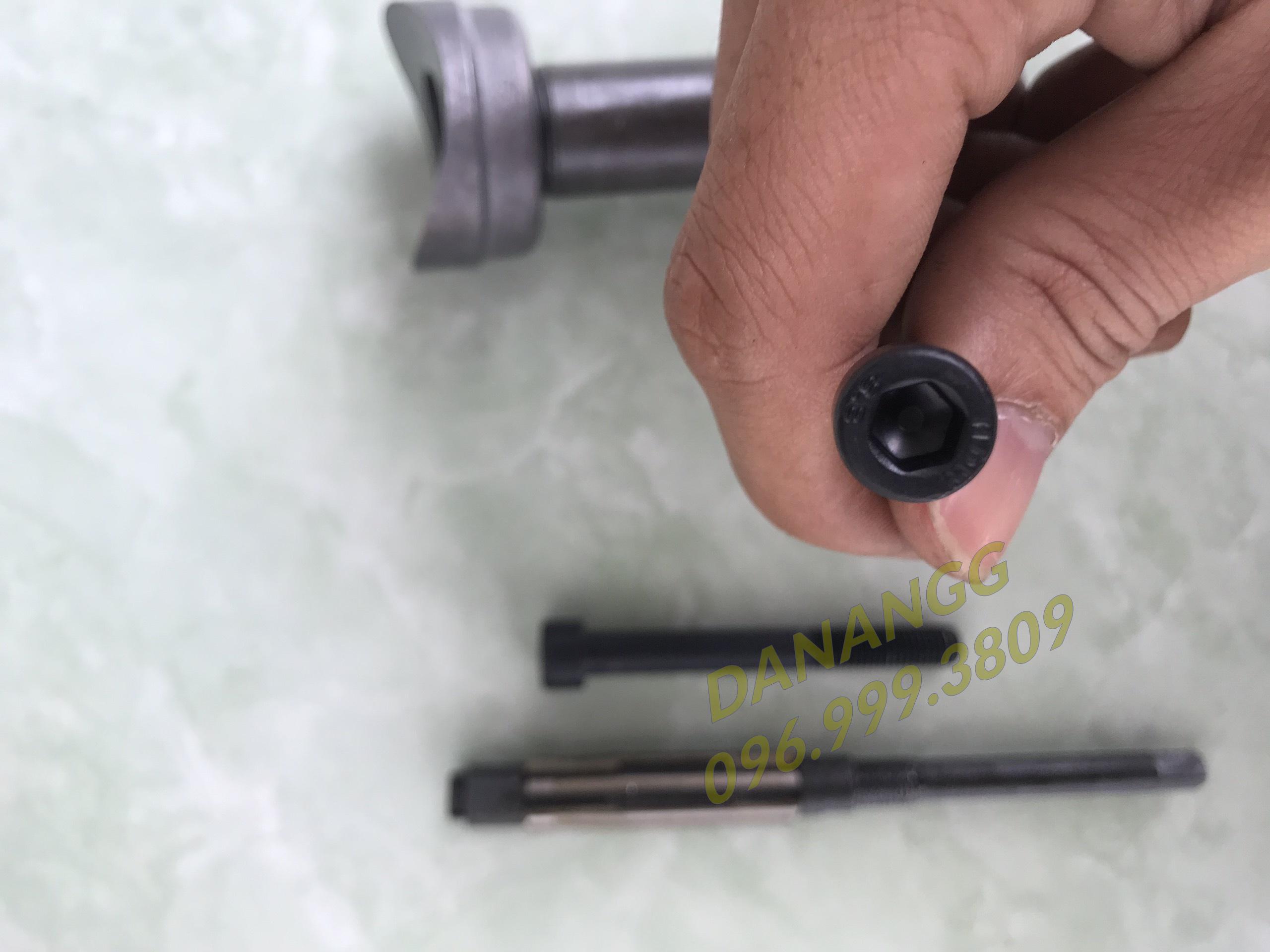 Bộ vam ắt pít tông và dao doa ắc pít tông