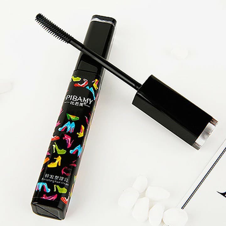 Lược CHẢI TÓC vào nếp giúp xử lý tóc con