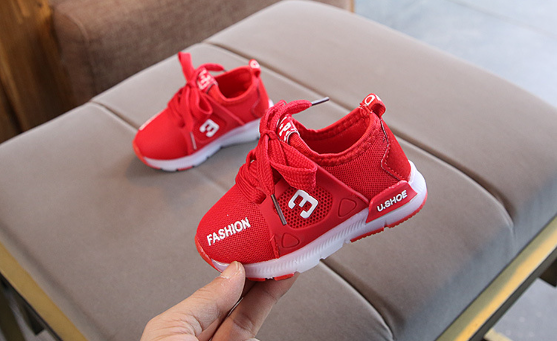 Giày thể thao cao cấp cho bé trai bé gái 1-10 tuổi. giày sneaker có đèn cho bé. giày sneaker cao cấp. giày đẹp cho bé. my little boss