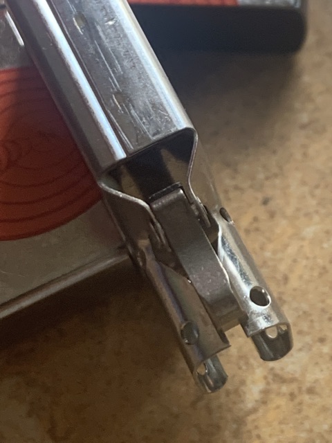 Lưỡi gà gù zippo