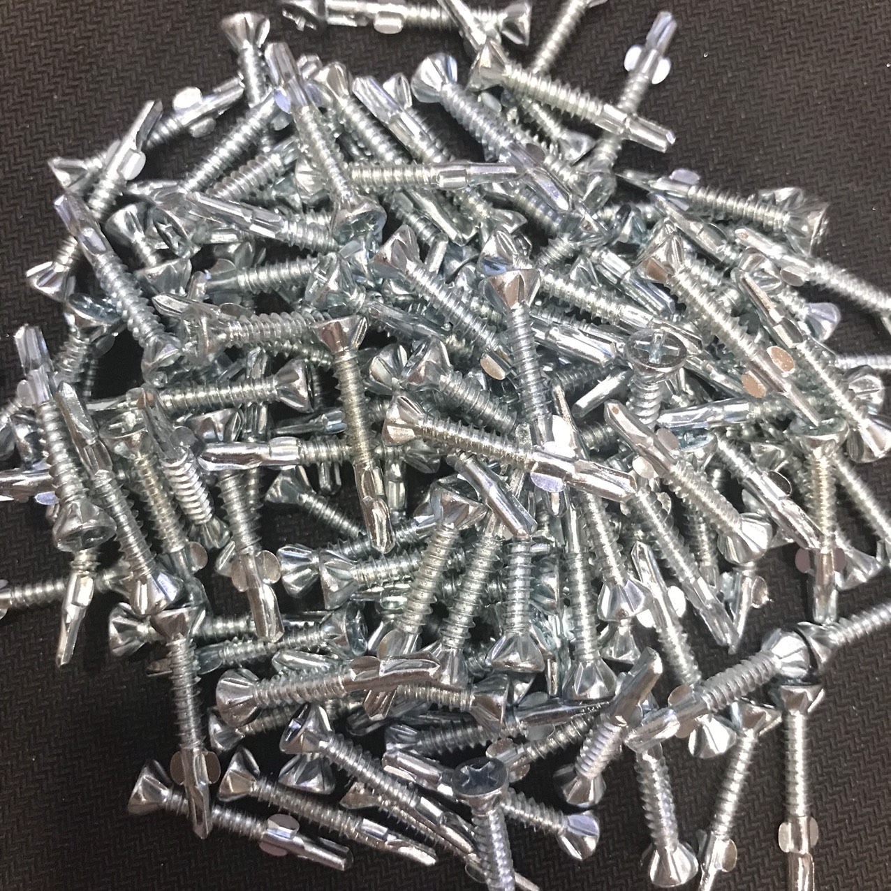 VÍT SÀN TỰ KHOAN CÓ CÁNH 3CM VÀ 4CM