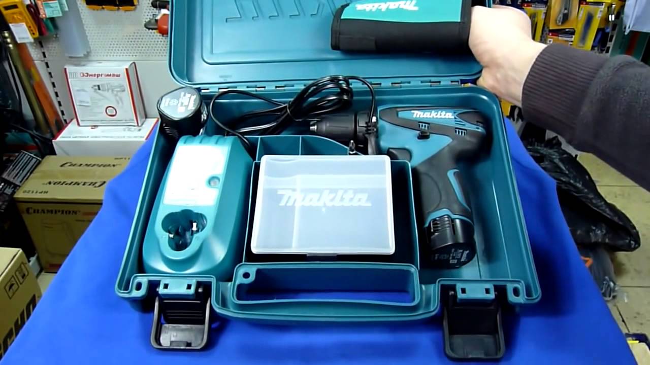 Máy khoan vặn vít dùng pin Makita DF330DZ