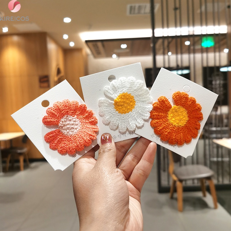 [HCM]Kẹp Tóc Bấm Mái Đan Len Cúc Họa Mi Cho Mẹ Và Bé