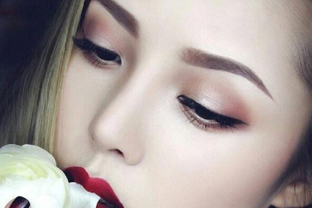 Chì Vẽ Mày Aroma đủ số Eyebrow Pencil