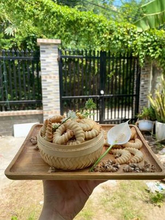 Bánh Sùng Cong Sữa Dừa Đặc Biệt - 100G