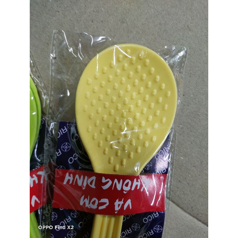 [HCM]Muỗng Múc Cơm Nhựa