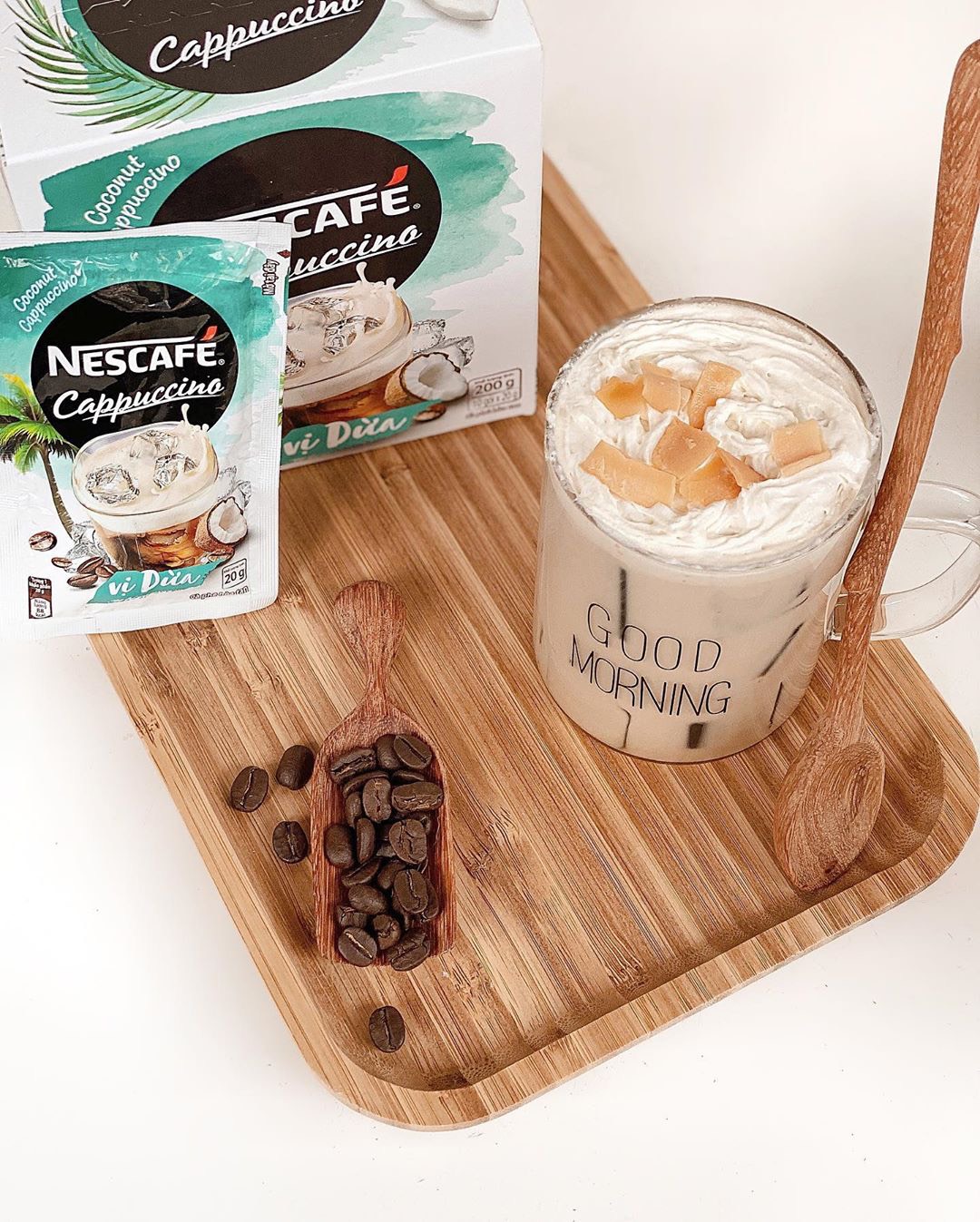 Cà phê hòa tan NESCAFE Cappuccino Vị Dừa (Hộp 10 gói x 20g)
