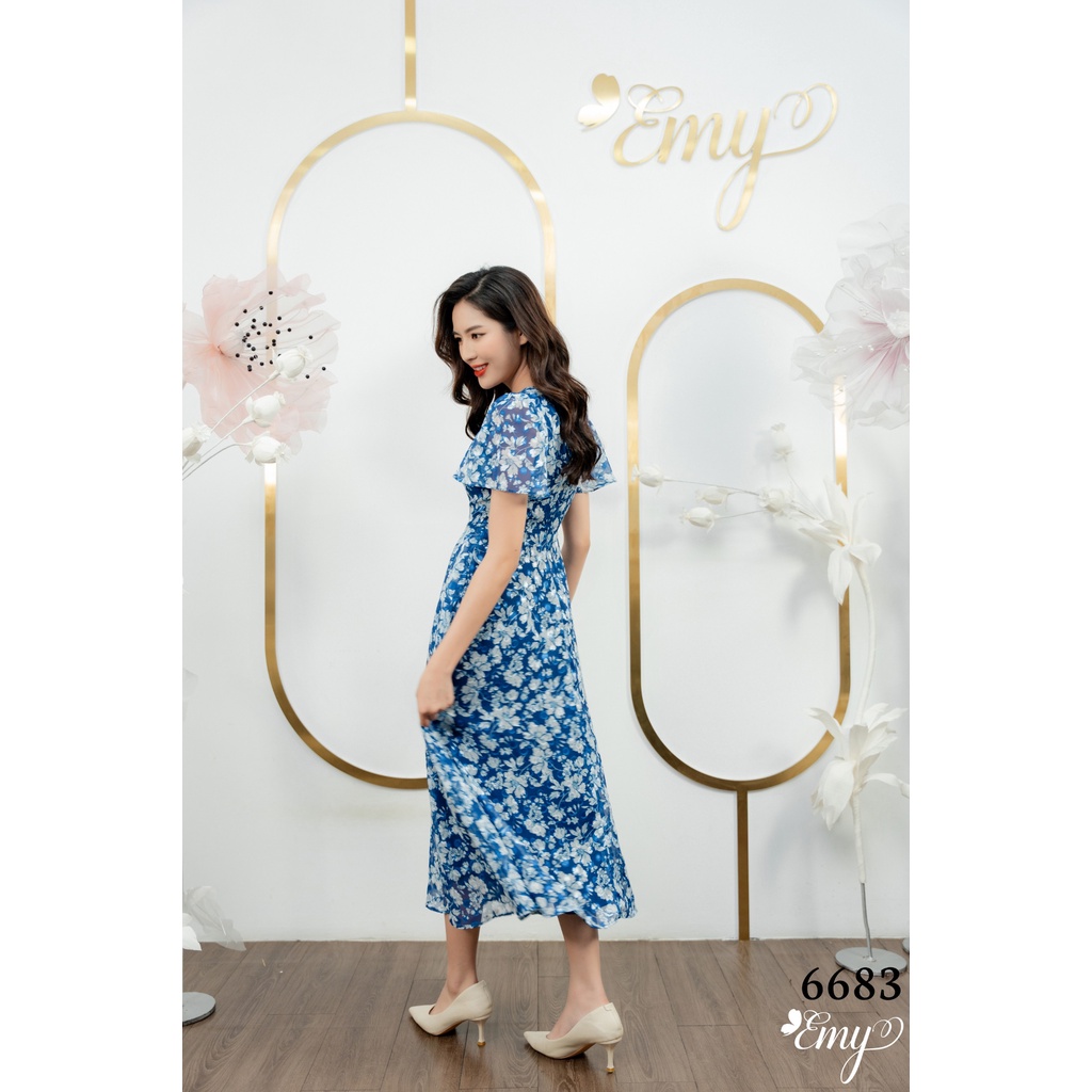 Đầm EMY EM6683 Maxi Lững Nền Xanh HT