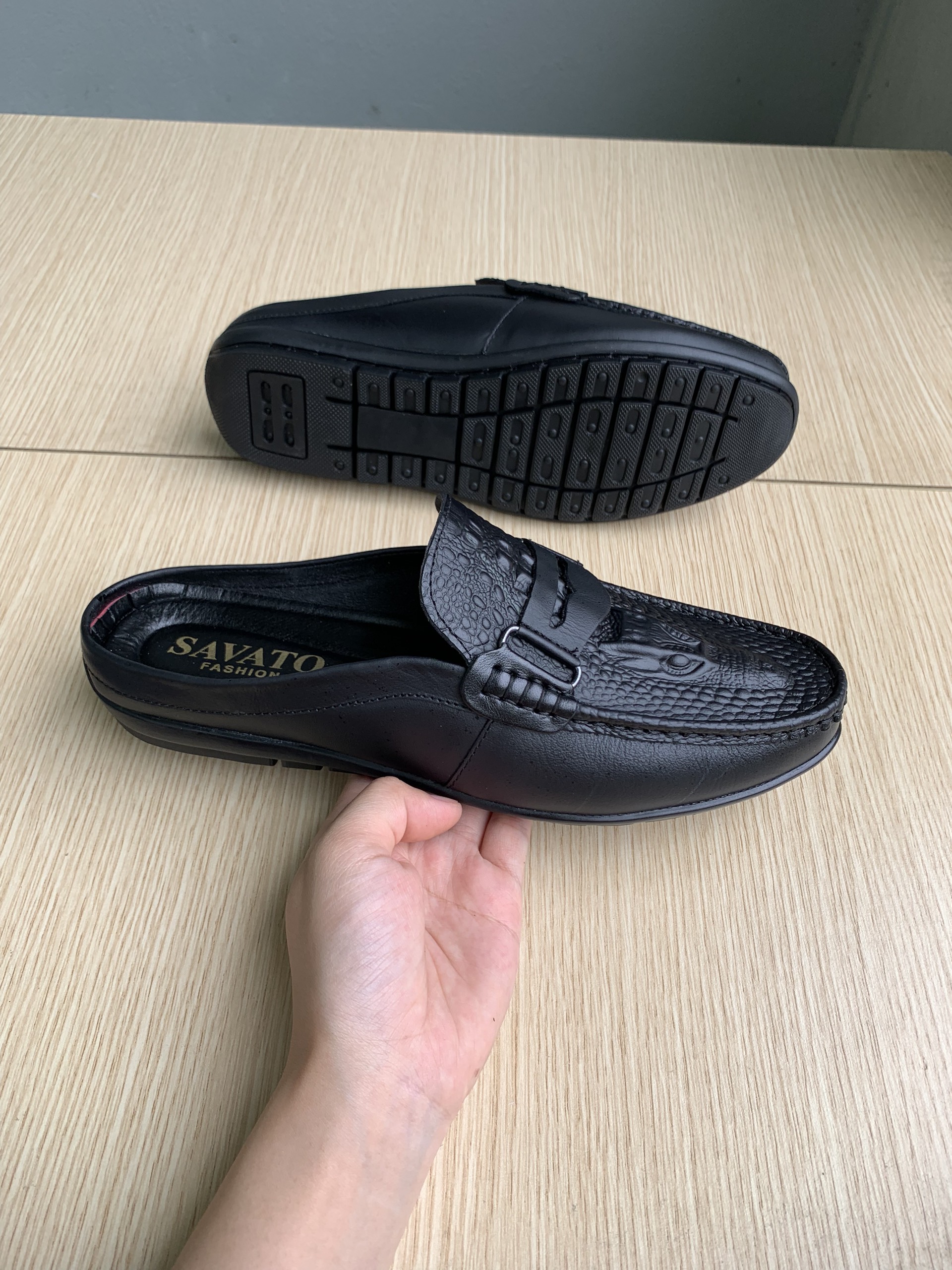 Giày sục nam cao cấp da thật dập vân S1