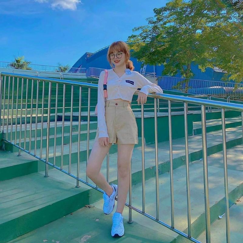 Áo Croptop Cài Nút Cổ V Xinh Xắn🌹
