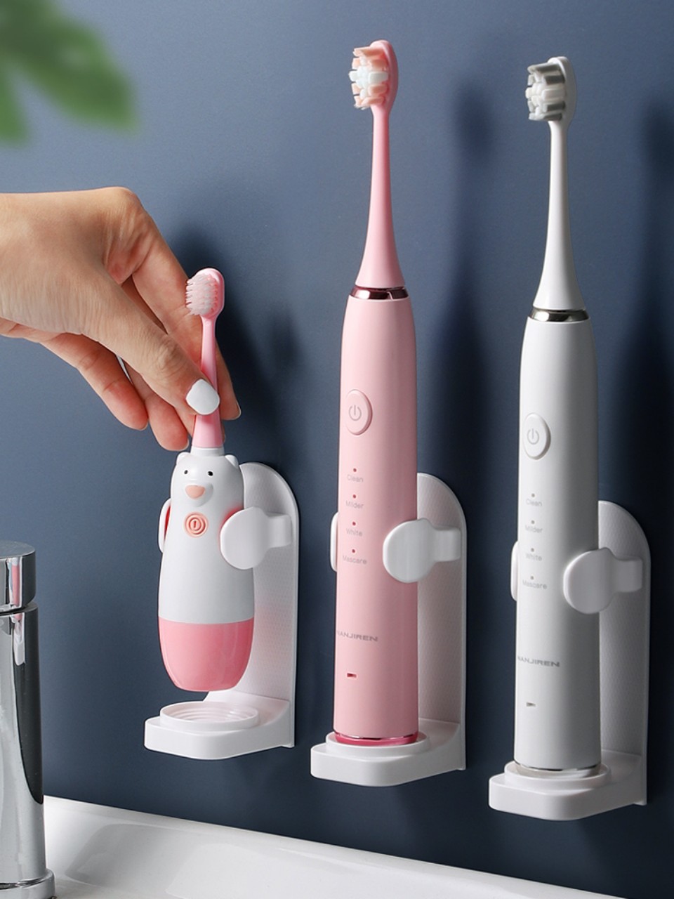 Giá treo bàn chải điện, giá để bàn chải điện dính tường tiện lợi, đảm bảo vệ sinh. dễ dàng gắn lên tường