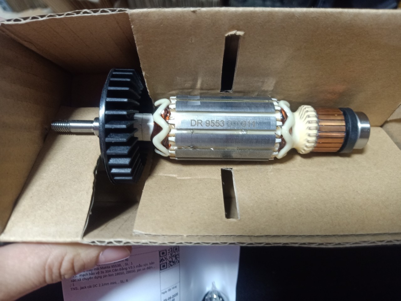 ROTO Máy Mài Makita 9553B