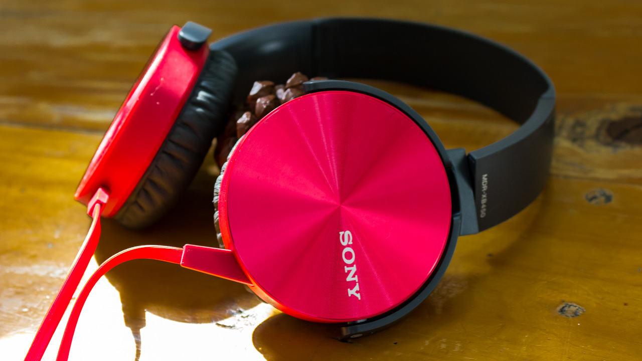 Tai Nghe Chụp Tai Sony ExtraBass CÓ DÂY