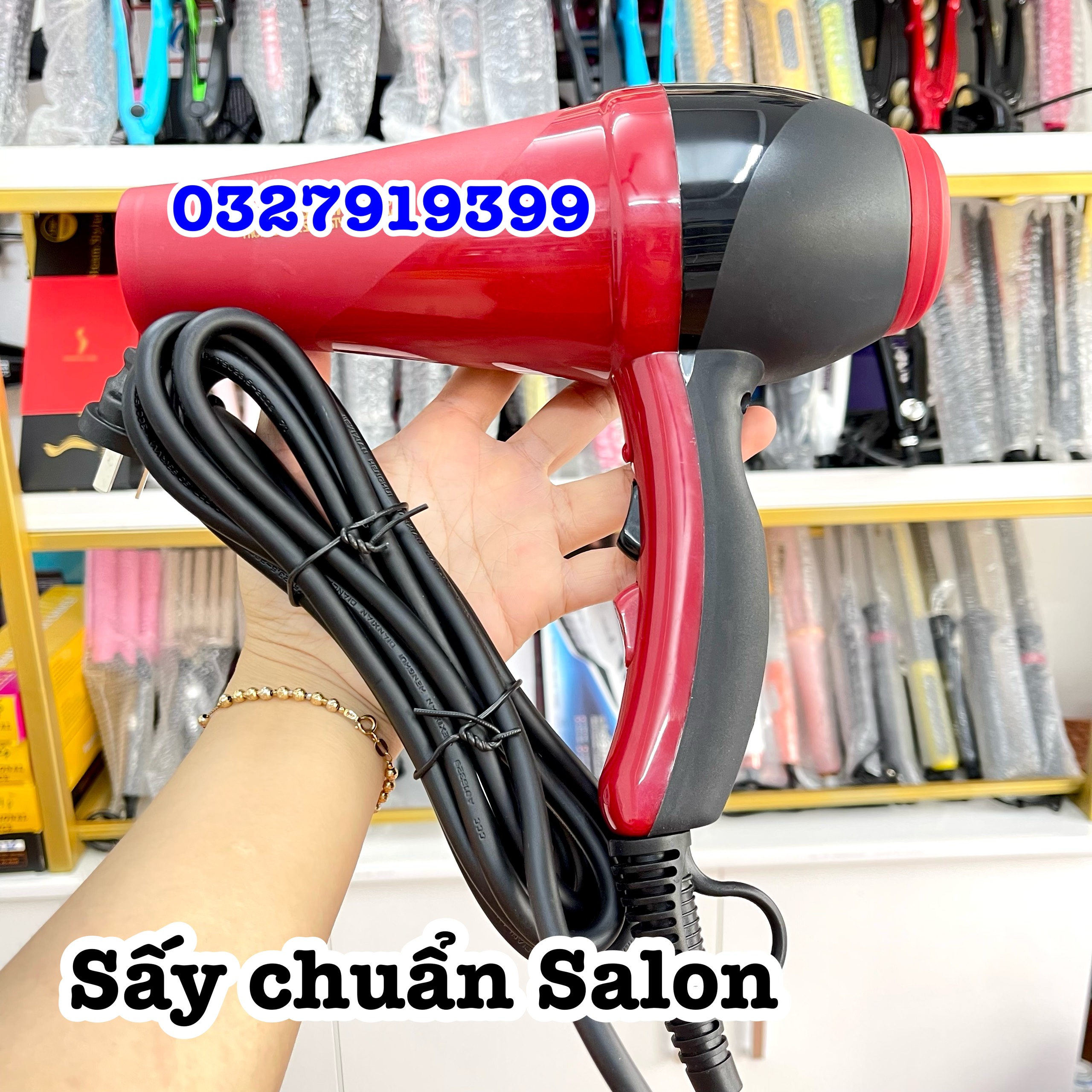 Máy Sấy Tóc VIP 6669 - 2400W Chuẩn Salon, Công Suất Lớn, Thiết Kế Chắc Chắn, Tốc Độ Sấy Nhanh, Luồng Khí Nóng Dịu Nhẹ, Có Đầu Sấy Dẹt 11mm, Dây Dài 3.1m, Bảo Hành 03 Tháng