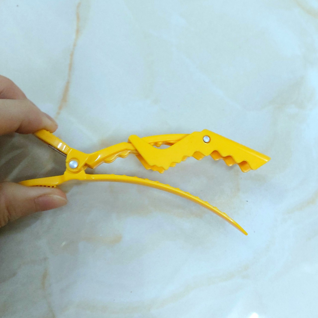Sét 6 cây kẹp cá sấu loại 1- Dụng Cụ Hỗ Trợ Làm Tóc (Bán Bịch)