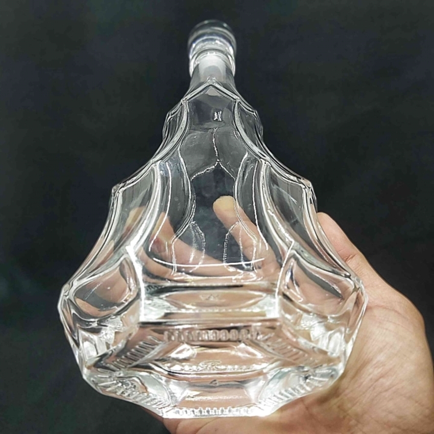 Glass bottle 500ML – PINE TREE shape – solid cap - 1 bottle (C13 pattern)
