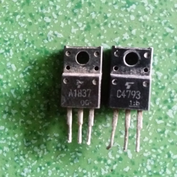 1 cặp sò bãi a1837+c4793